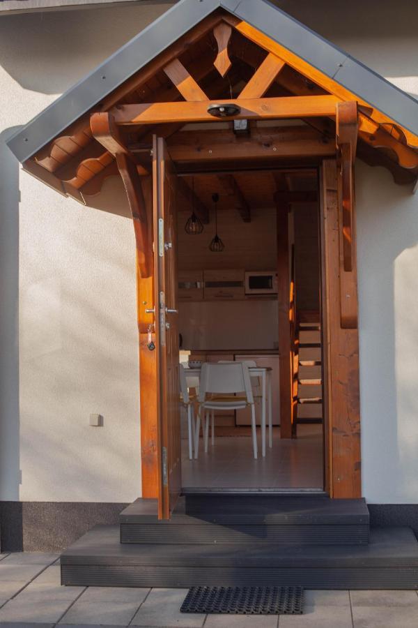 Ferienwohnung Pod Lipa Stolpmünde Exterior foto